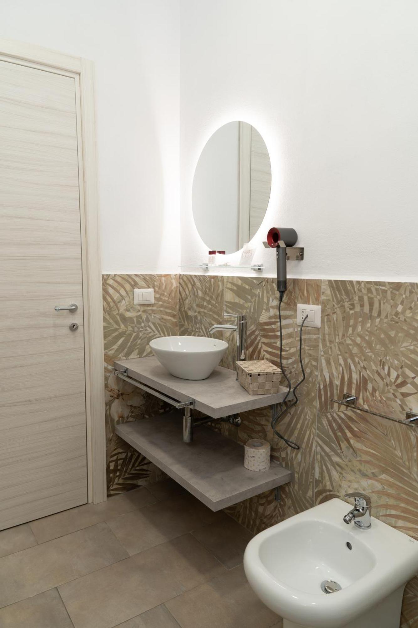 The Sun Hotel Boutique Napoli Exterior photo
