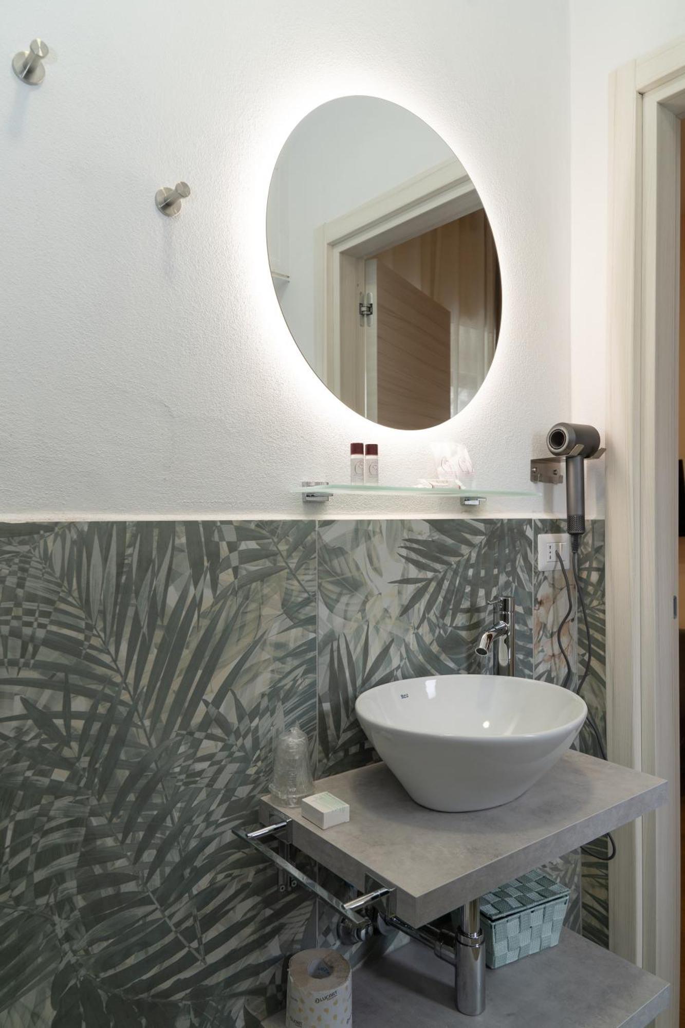 The Sun Hotel Boutique Napoli Exterior photo