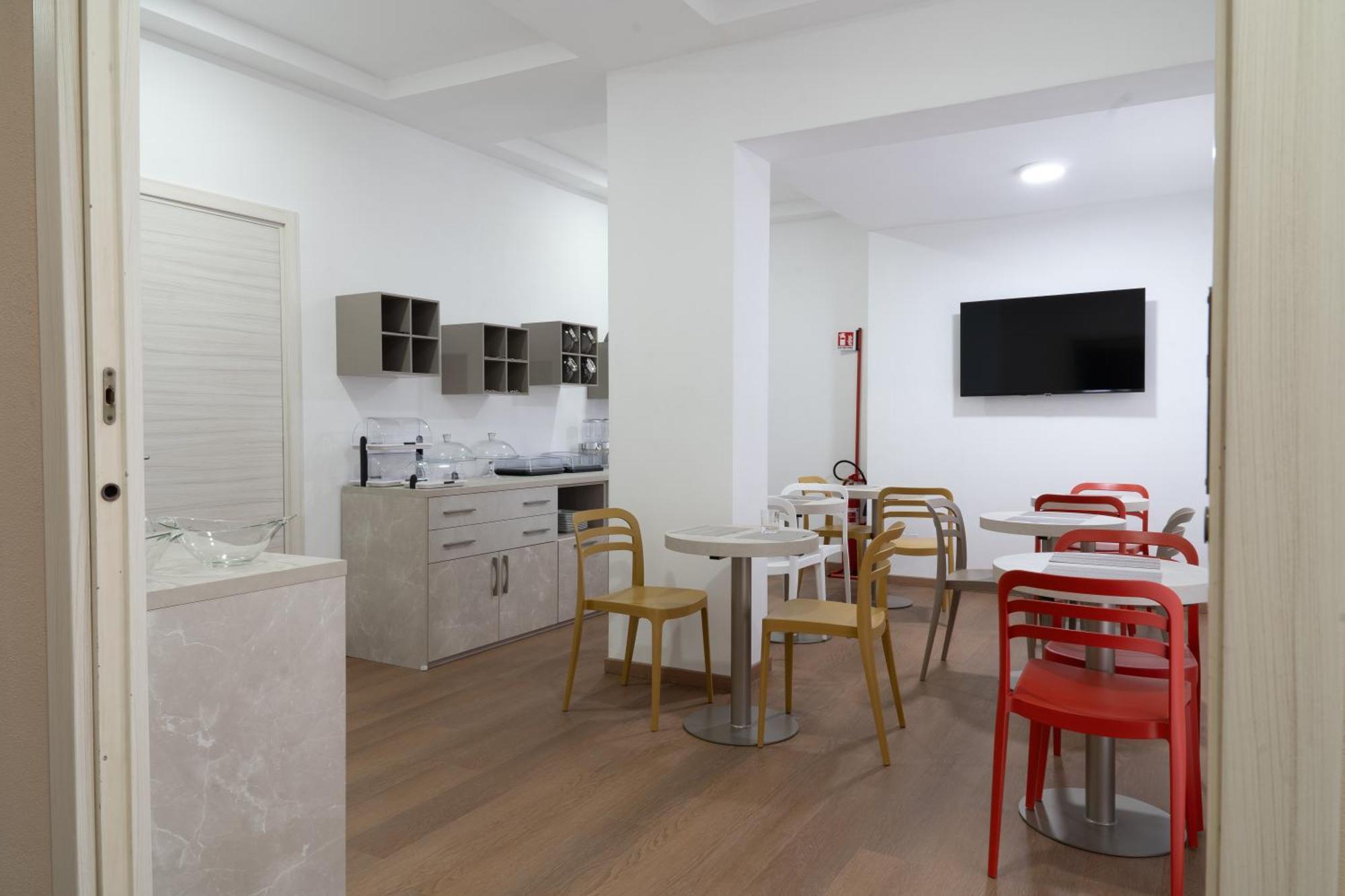 The Sun Hotel Boutique Napoli Exterior photo