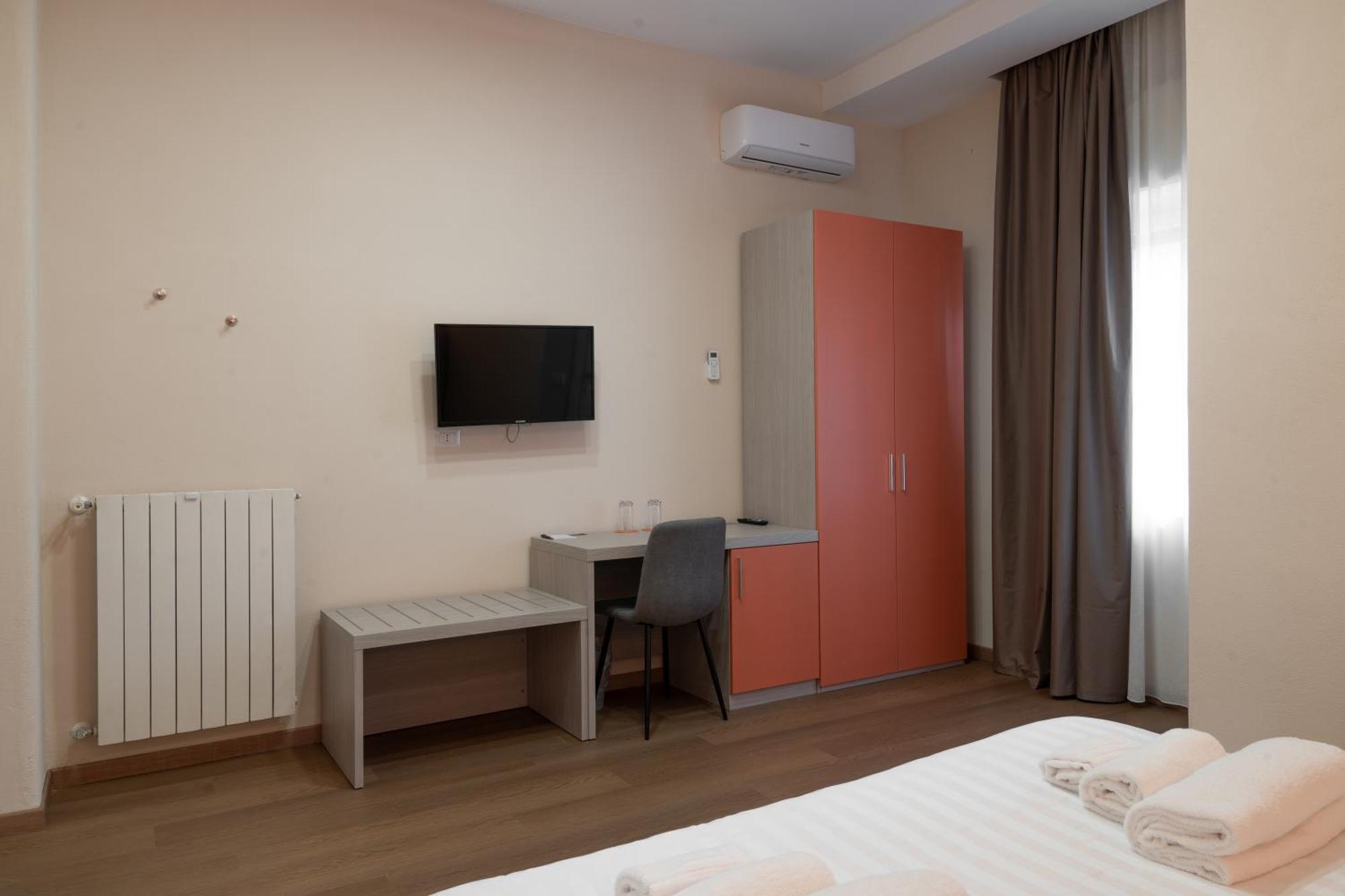 The Sun Hotel Boutique Napoli Exterior photo
