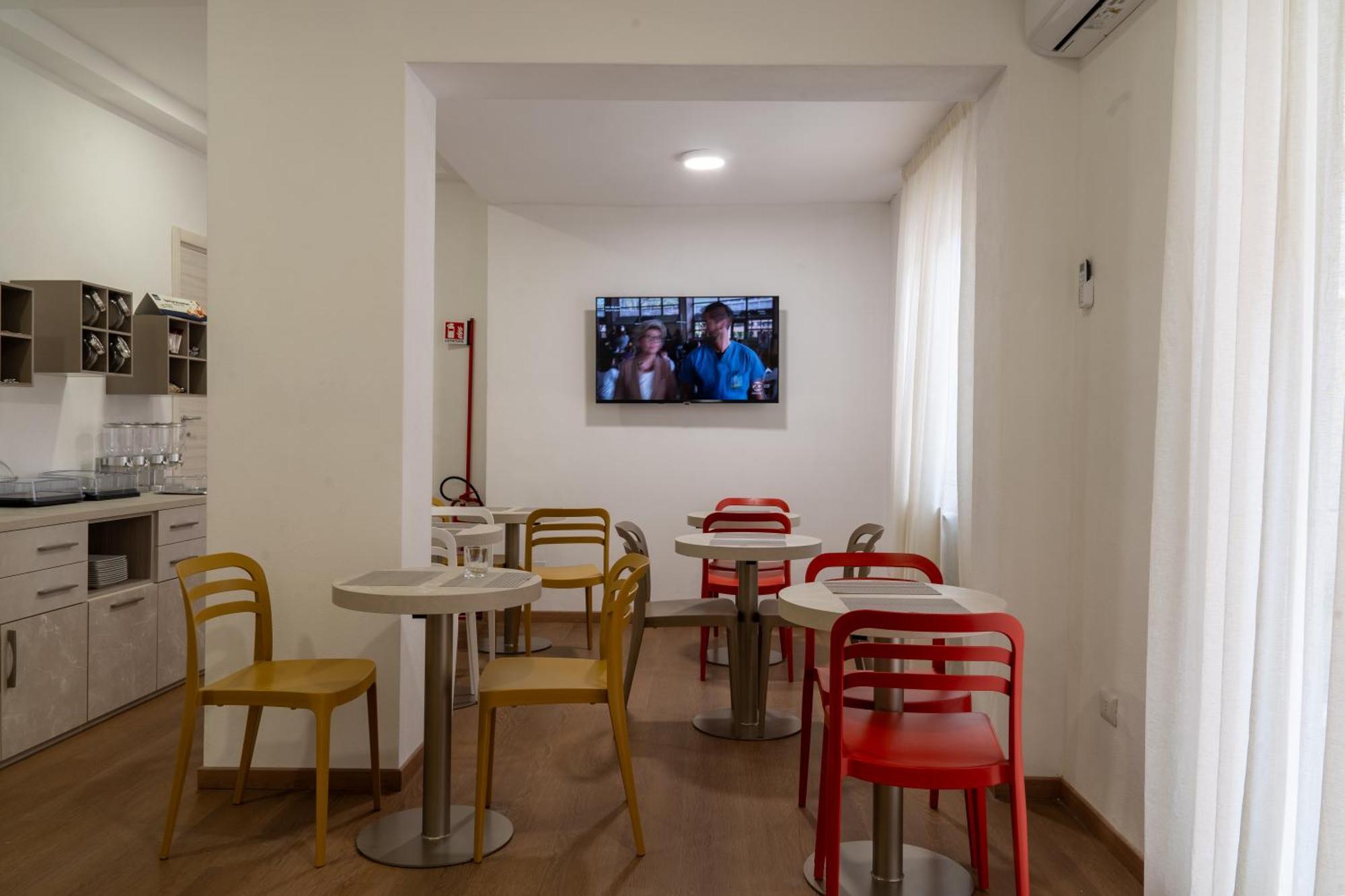 The Sun Hotel Boutique Napoli Exterior photo