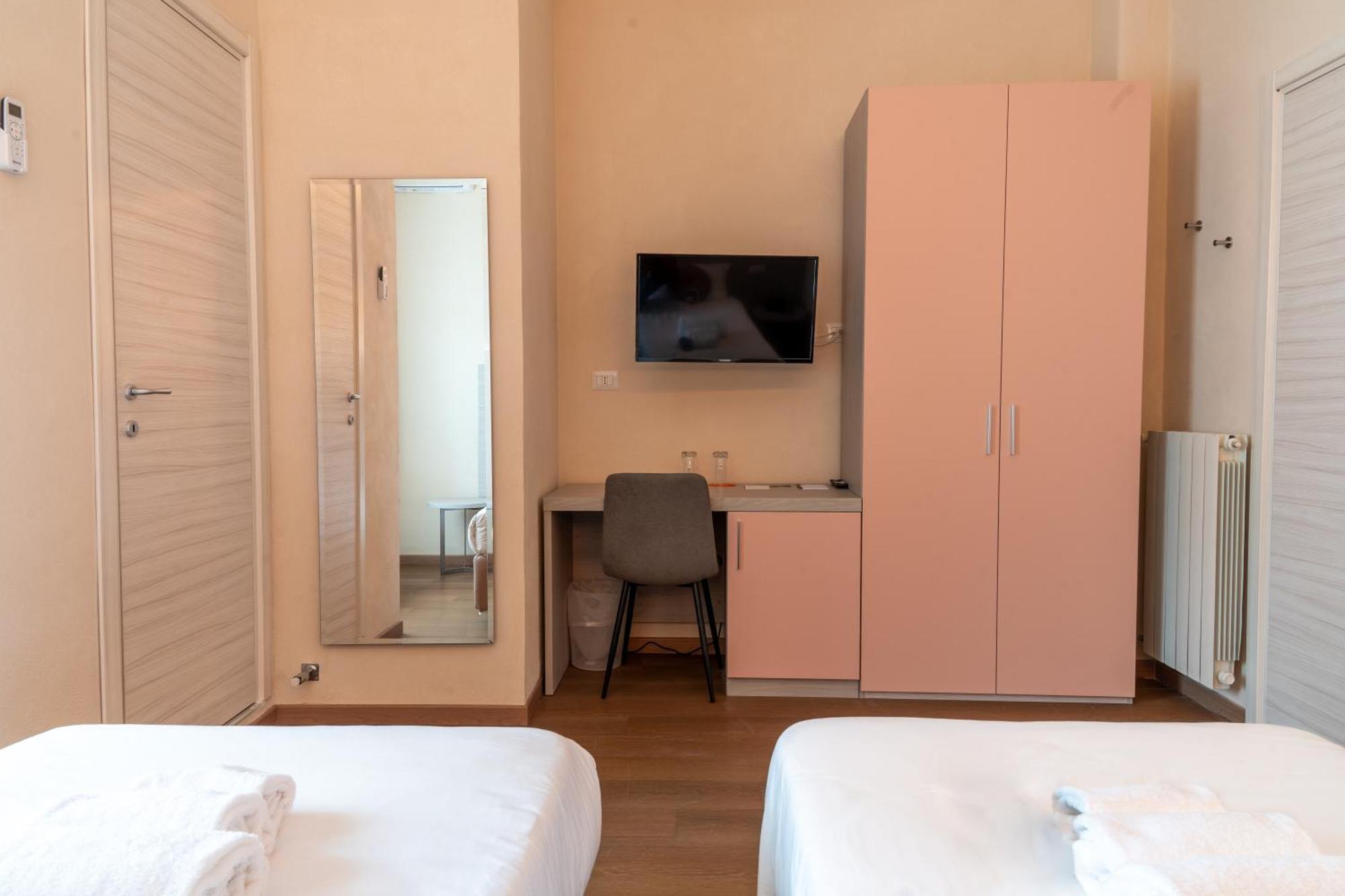 The Sun Hotel Boutique Napoli Exterior photo